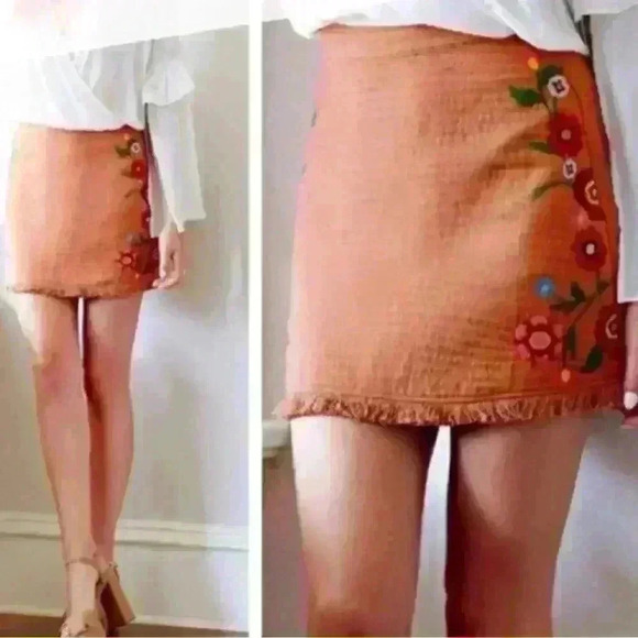 GB Gianni Bini Floral Embroidered Mini Skirt Womens sz Large orange brown fringe - Picture 1 of 9